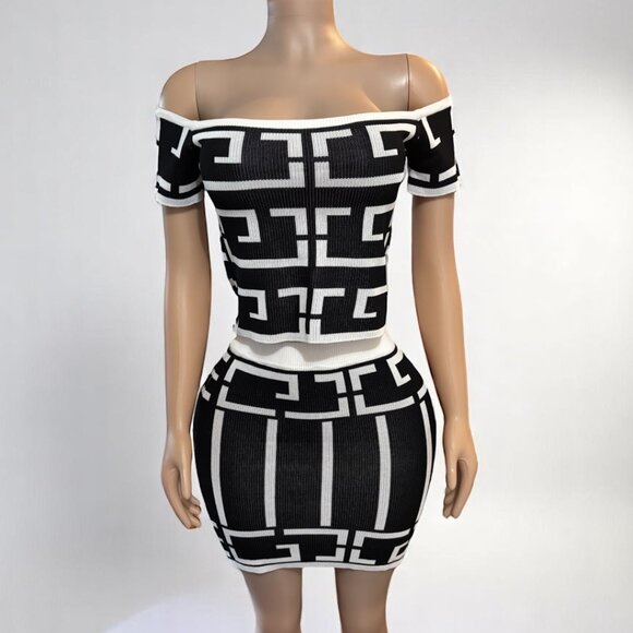 Off The Shoulder Geometric Print Set - Picture 1 of 11